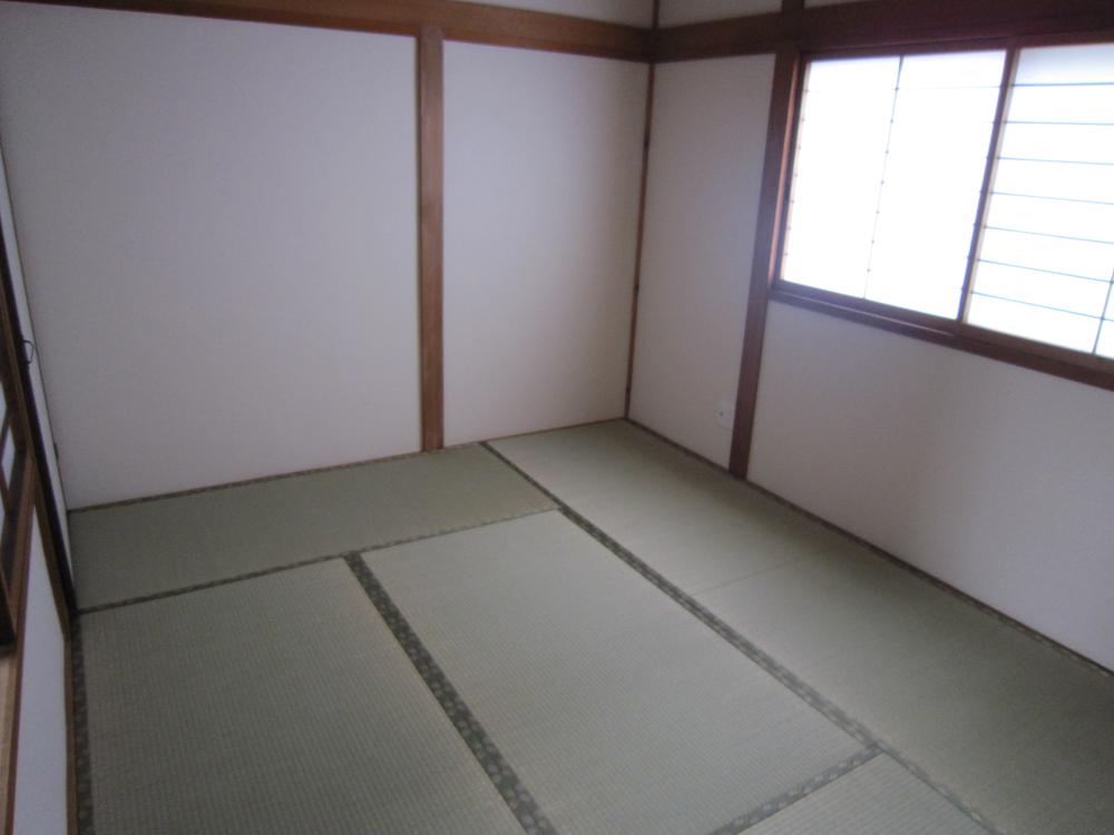 Non-living room. Indoor (June 2010) Shooting