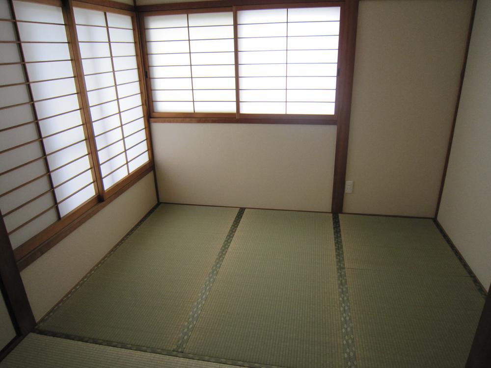 Non-living room. Indoor (June 2010) Shooting