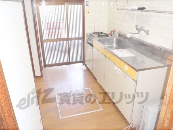 Other room space. Corridor