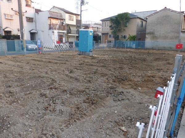 Local appearance photo. Local (12 May 2013) Shooting