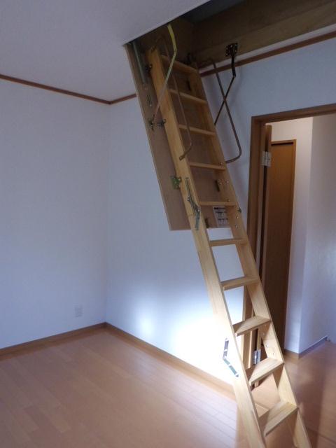 Non-living room. Western-style 5.85 Pledge