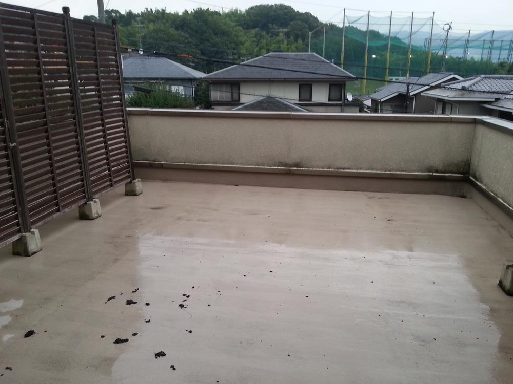 Balcony. Local (August 2013) Shooting