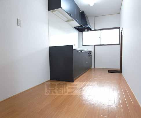 Kitchen. Large kitchen space.