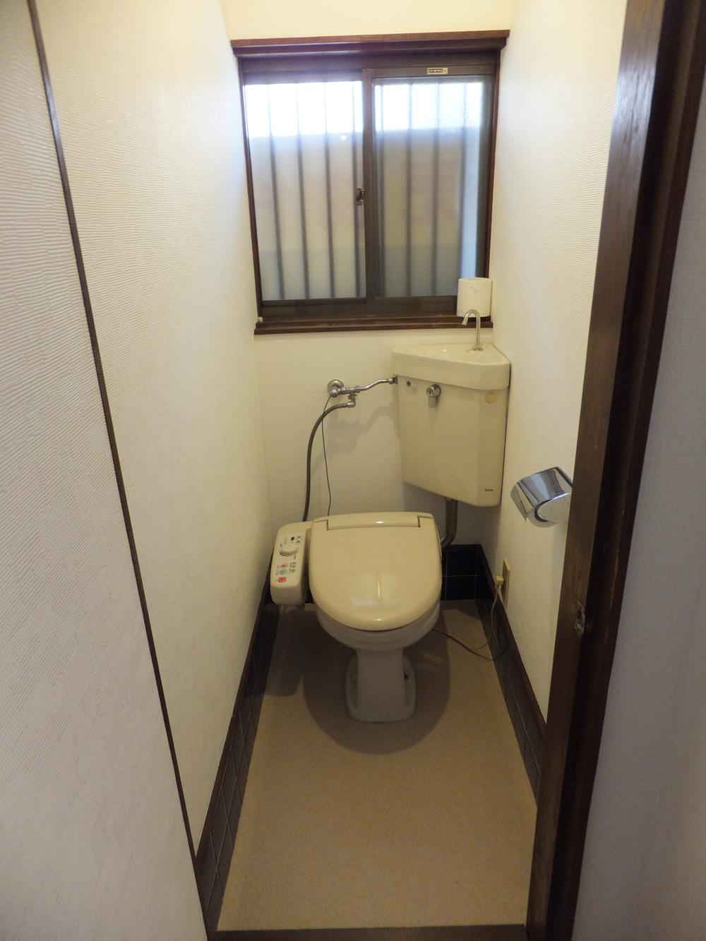 Toilet. Indoor (June 2013) Shooting