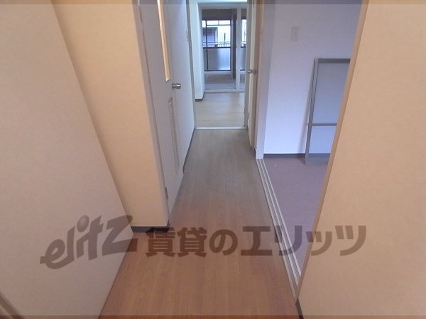 Other room space. Corridor