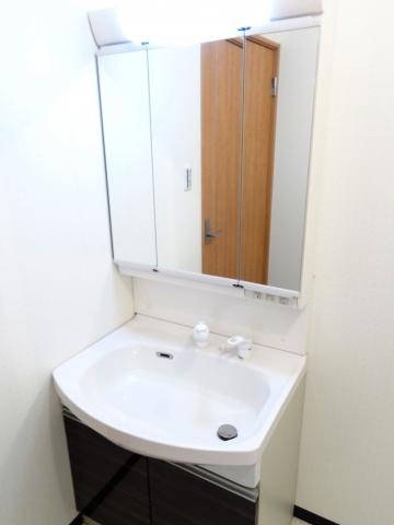 Same specifications photos (Other introspection). Same type other properties Wash