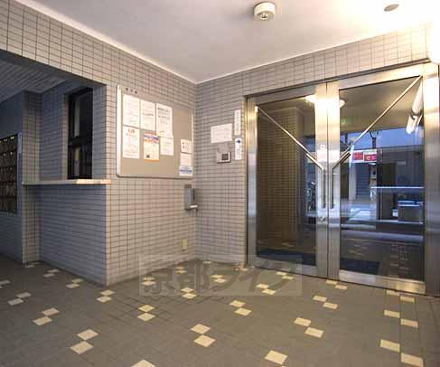 Entrance. Good vibes.