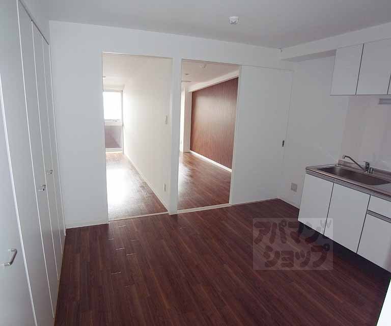 Kitchen. Dining kitchen.