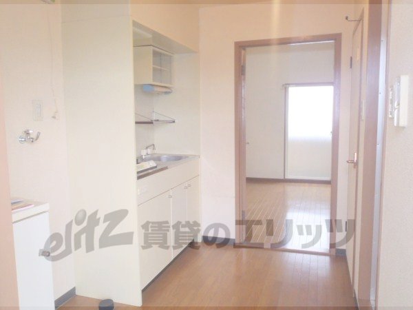 Other room space. Corridor