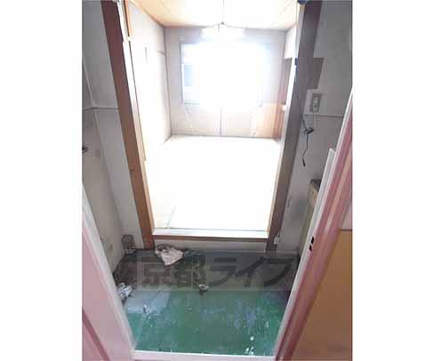 Entrance. It will apply after renovation