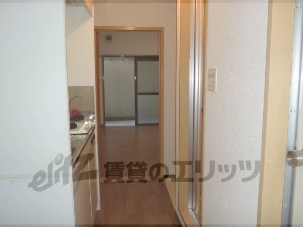 Other room space. Corridor