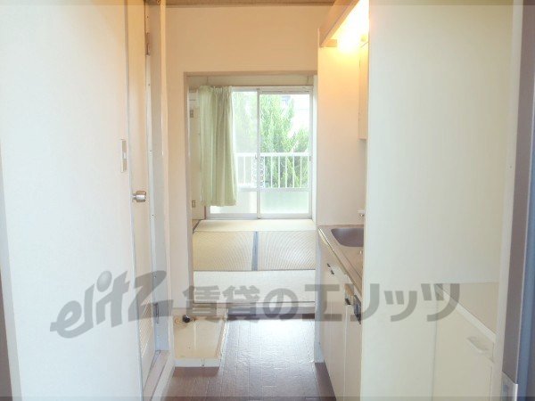 Other room space. Corridor