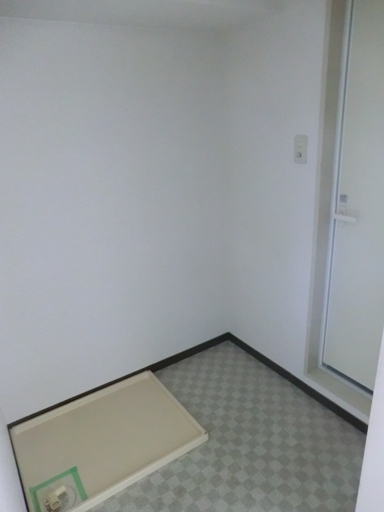 Other room space. Dressing room