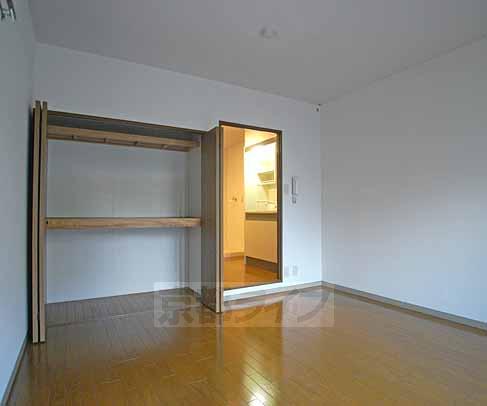 Living and room. Please attention to this large storage.