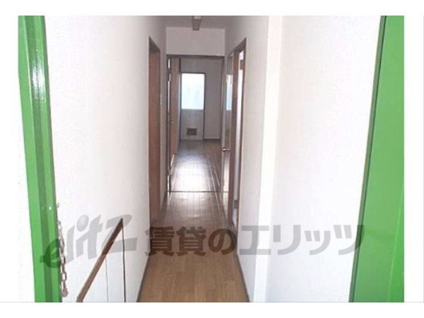 Other room space. Corridor