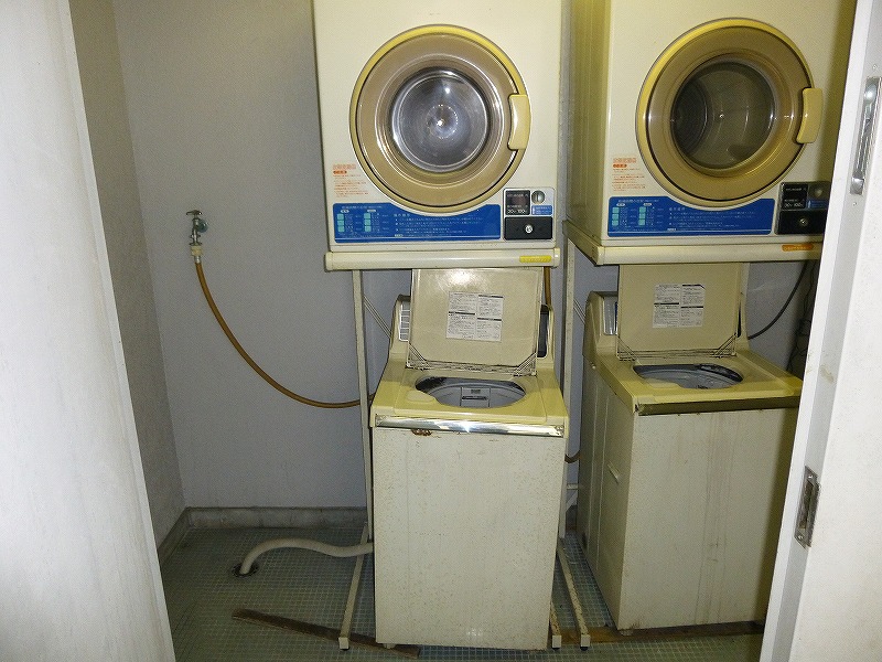 Other common areas. Launderette