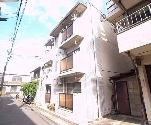 Building appearance. Shopping district is also close!