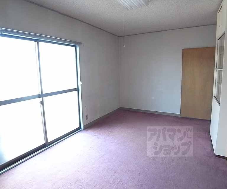 Living and room. It is calm room in the quiet.