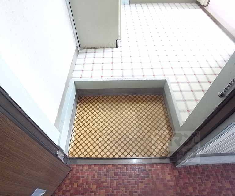 Entrance. It is entrance.