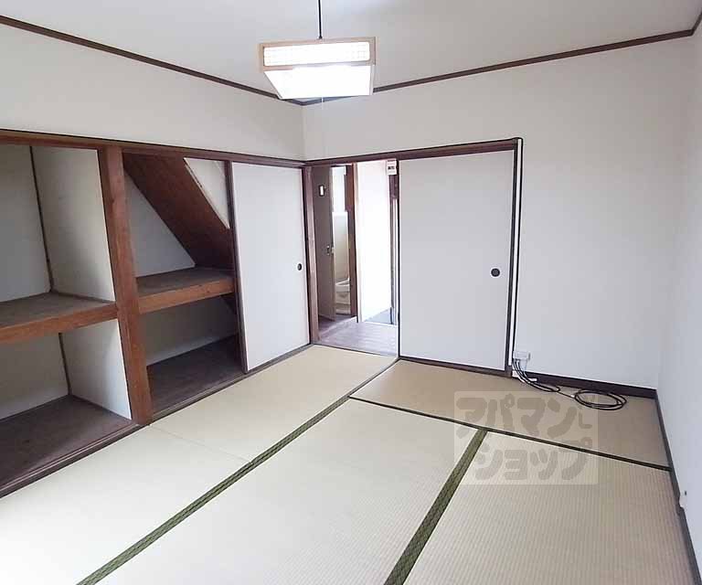 Living and room. Day is a good.