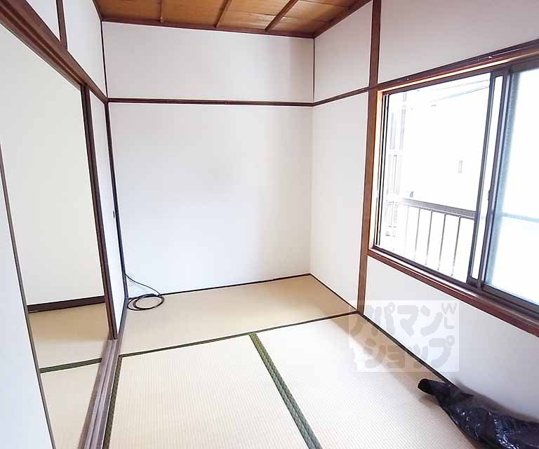 Living and room. The second floor Japanese-style room.