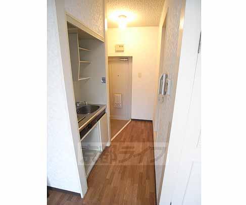 Other room space. Corridor