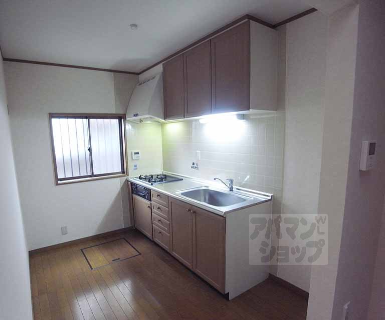 Kitchen. Kitchen space.