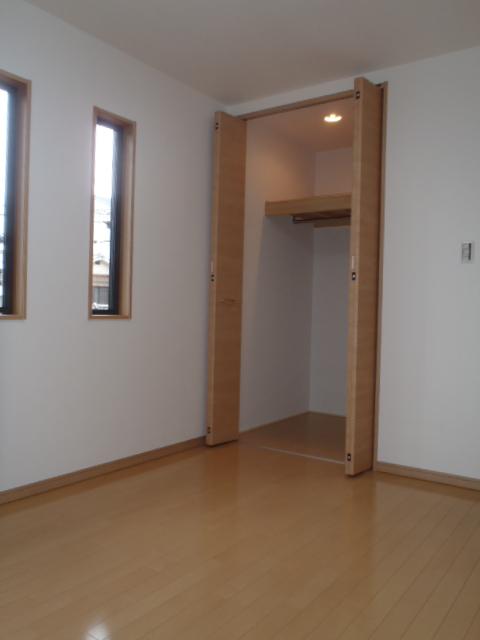 Non-living room. Indoor (July 2013) Shooting