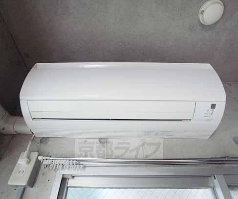 Other Equipment. It is air-conditioned ・