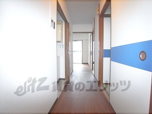 Other room space. Corridor