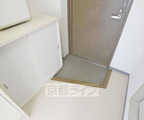 Entrance. It is entrance ・