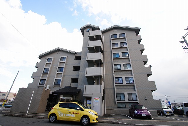 Building appearance. appearance