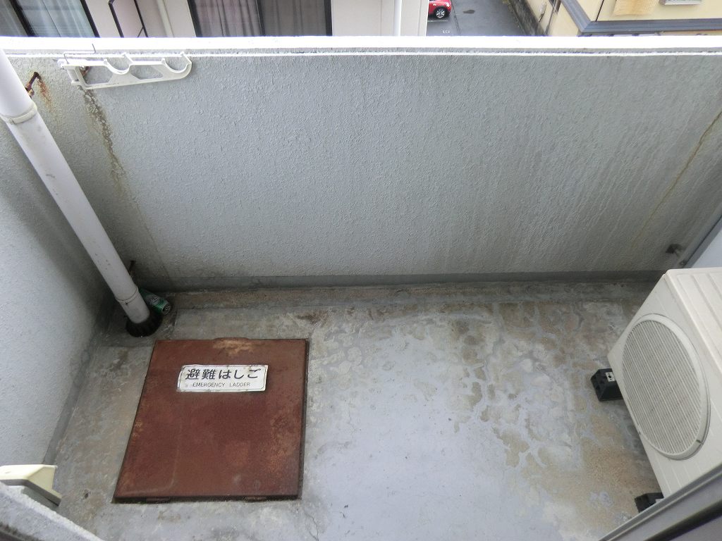 Balcony. East-facing veranda ☆