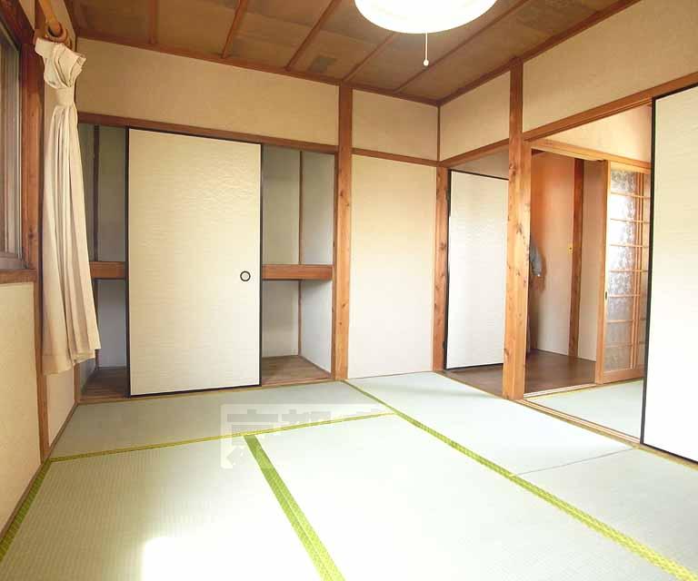 Living and room. The second floor of the room.