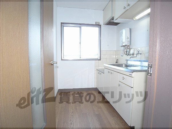 Other room space. Corridor