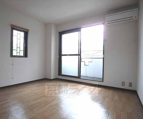 Living and room. The room is also spacious and clean.