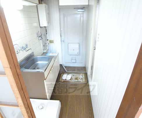 Other room space. Corridor