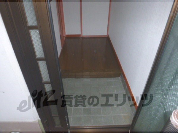 Other room space. Corridor