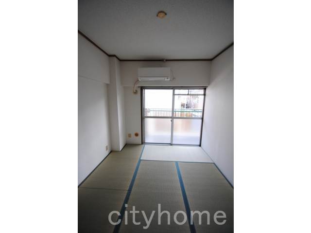 Living and room. Veranda