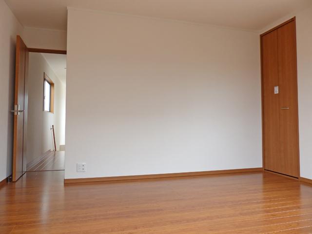 Same specifications photos (Other introspection). Same specifications photo (Western-style introspection)