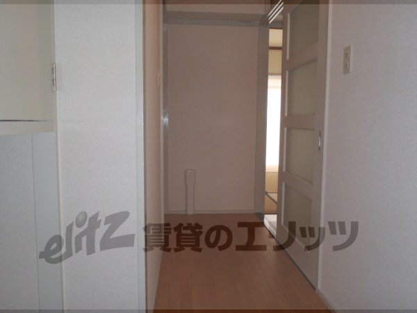 Other room space. Corridor