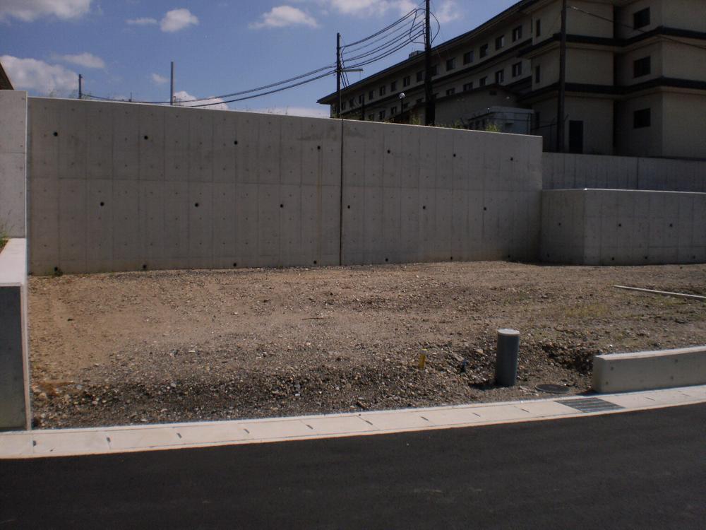 Compartment figure. Land price 23,700,000 yen, Land area 137.63 sq m