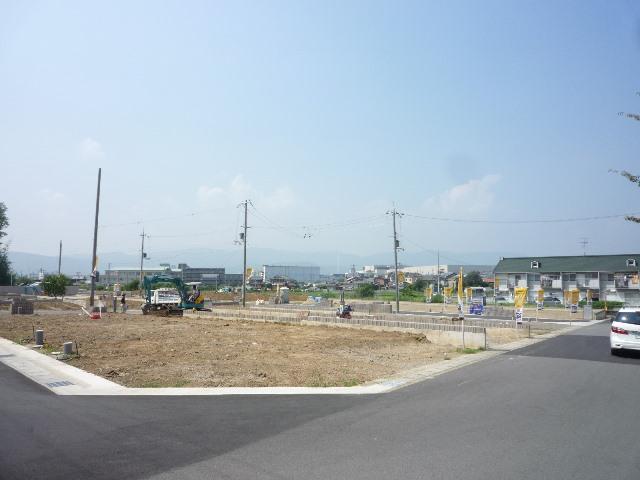 Local photos, including front road. Local (September 2013) Shooting