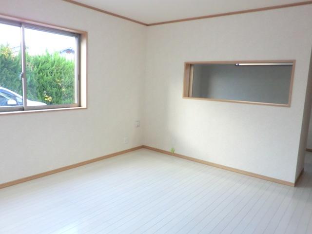 Same specifications photos (living). Same specifications (living) All room LOW-E thermal barrier pair glass adoption!