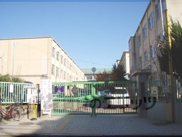 Primary school. Fukakusa to elementary school (elementary school) 1350m