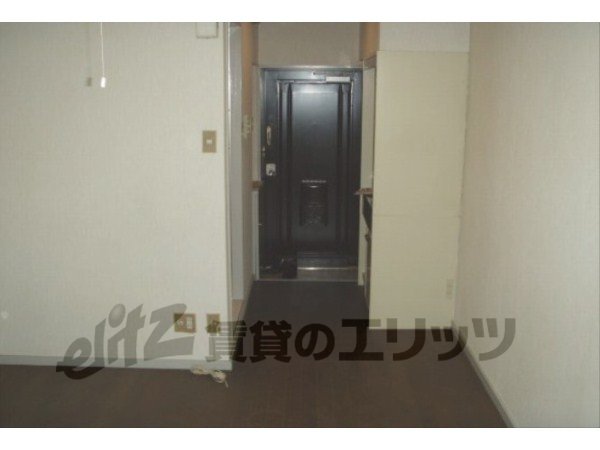 Other room space. Corridor