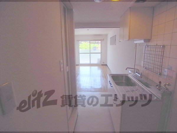 Other room space. Corridor