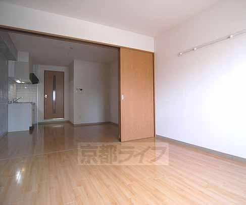 Living and room. Spacious is in the living room and Western.