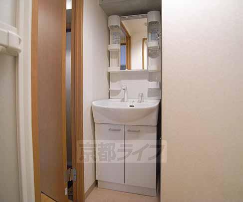 Washroom. Shampoo is with Dresser.