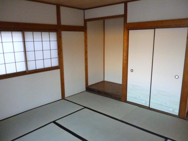 Non-living room. It also exchanges Zhang Shoji. 